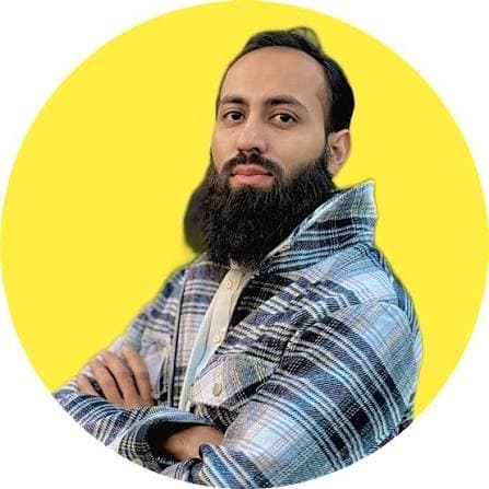 Shoaib Zareen, Instagram eCommerce trainer and founder of Shoaib Ecommerce